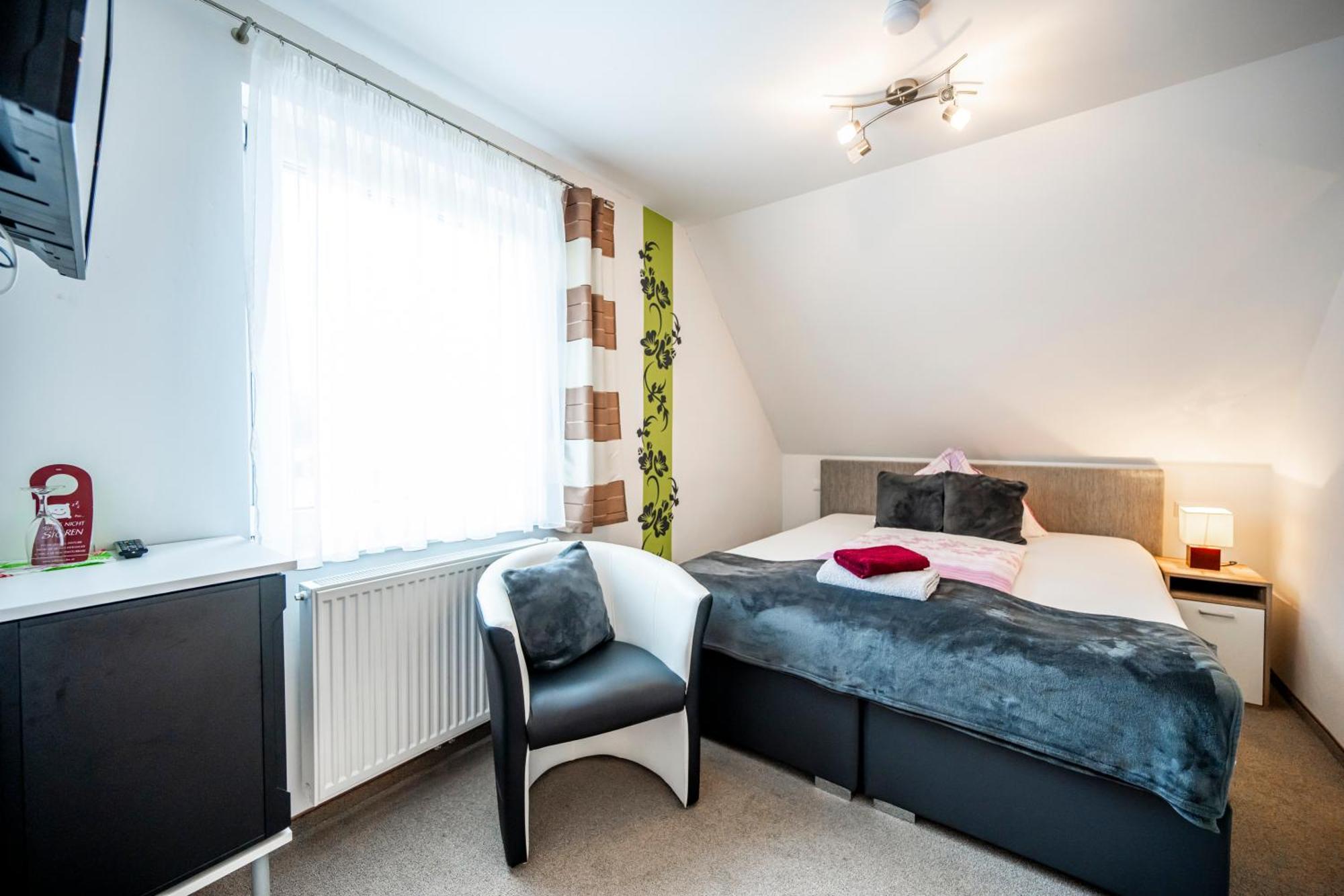 Die Schlafstube - Bed & Breakfast Zeltweg Exterior photo